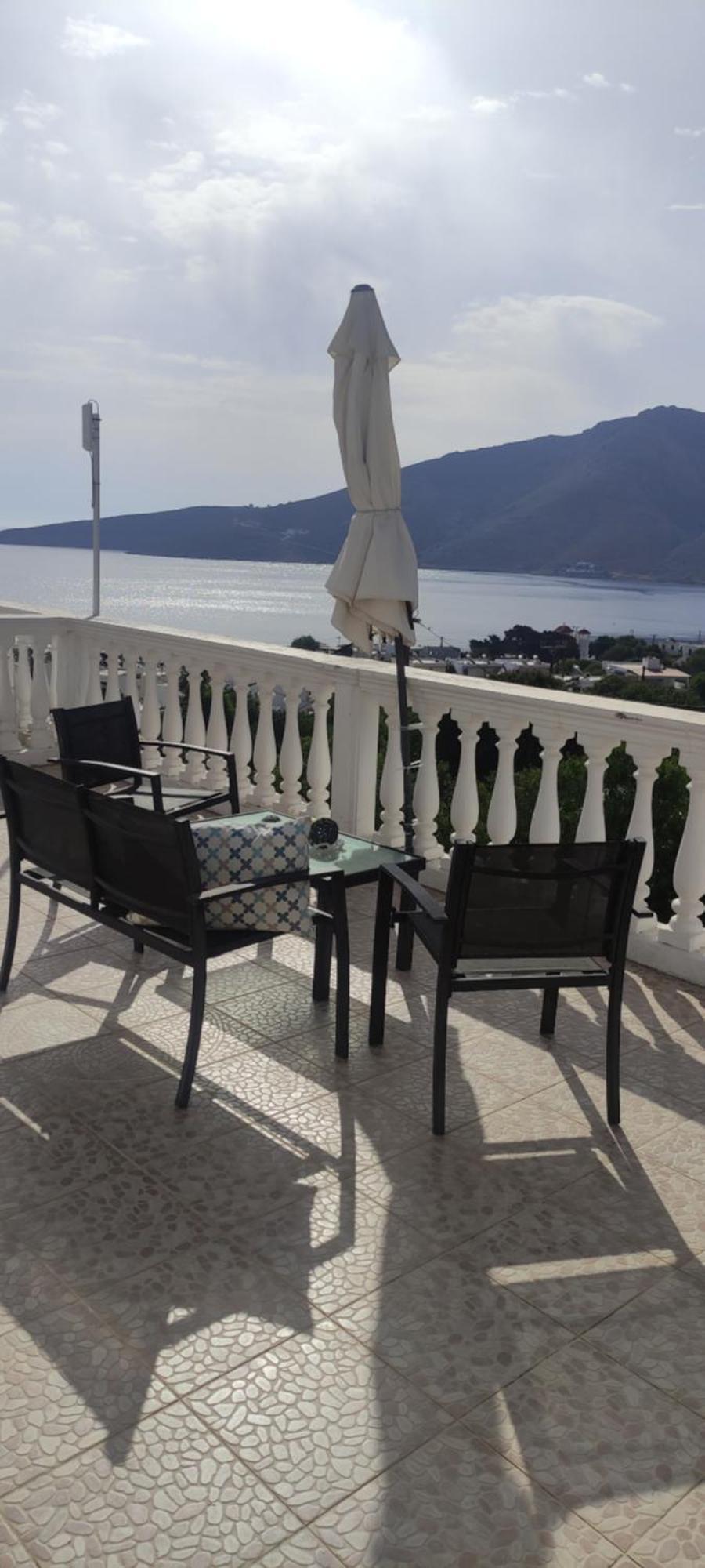 Nikos Studios Livadia  Zimmer foto